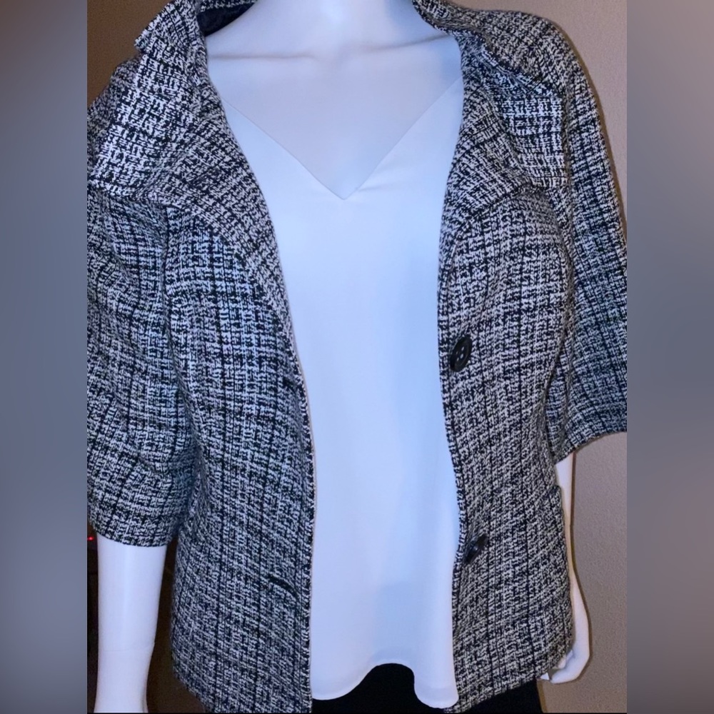 The Limited Short Sleeve Jacket Black and White Size M